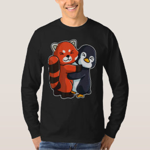 Camiseta Pingüino Y Panda Rojo Animales Lindos Para Mujeres