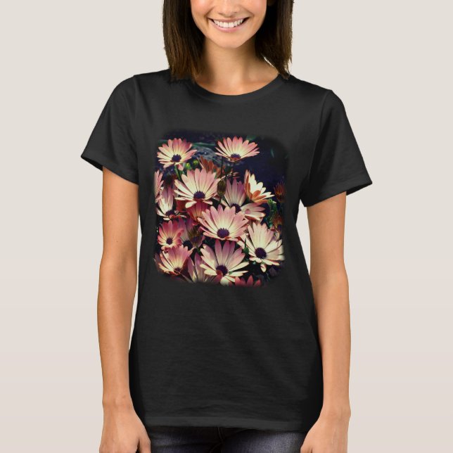 Camiseta Pink African Daisies Floral Nature  (Anverso)