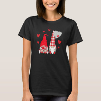 Camiseta Pink Gnome Love Plaid Heart Balloons Valentine's D