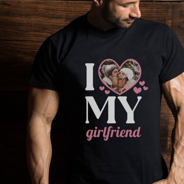 Camiseta Pink I Heart My Girlfriend Add Your Photo (Subido por el creador)