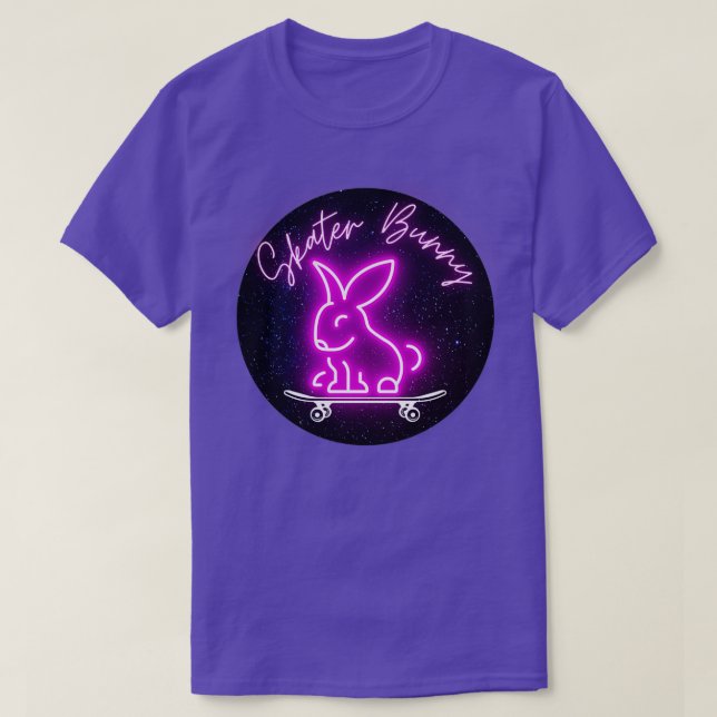 Camiseta Pink Skater Bunny on Skateboard (Diseño del anverso)