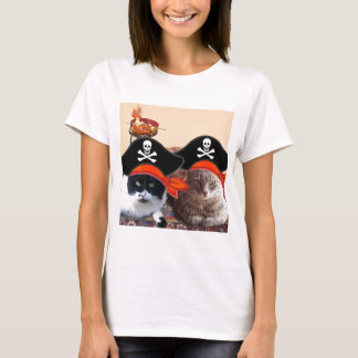 Camiseta PIRATA CATS, habla como el Día del Pirata