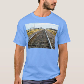 Camiseta Pistas para un tren descendente en Moorhead MN