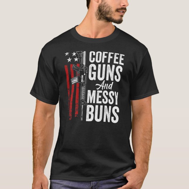 Camiseta Pistolas De Café Y Bromas De Buns Mujeres Ar15 Gun (Anverso)