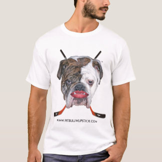 CAMISETA PITBULL CON EL LÁPIZ LABIAL