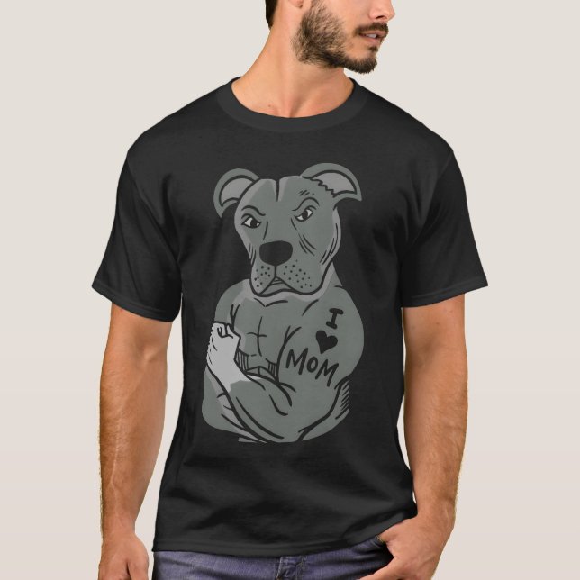 Camiseta Pitbull mostrando tatuaje amo a mamá niño (Anverso)