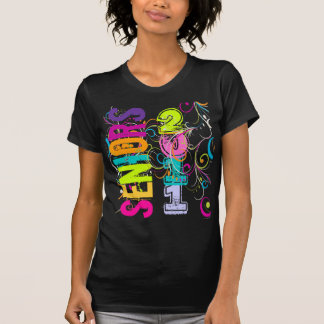 Camiseta PixDezines Seniors 2011+remolinos de arcoíris