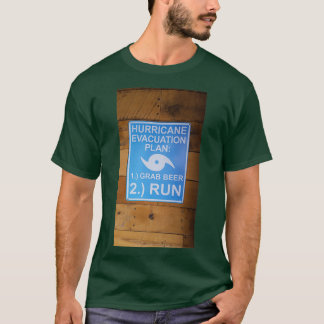 Camiseta Plan de evacuación de huracanes Huida de cerveza