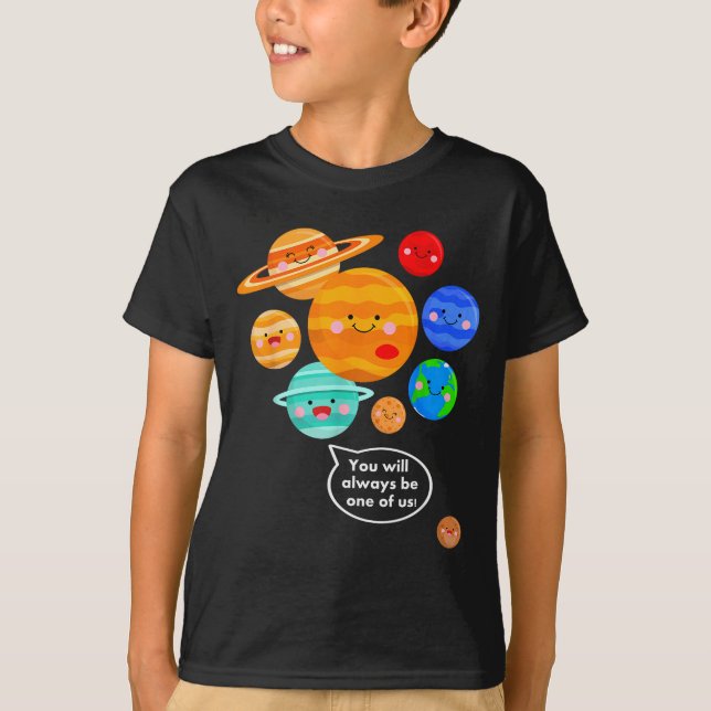 Camiseta Plane Funny Cartoon Planets Never Forget  (Anverso)
