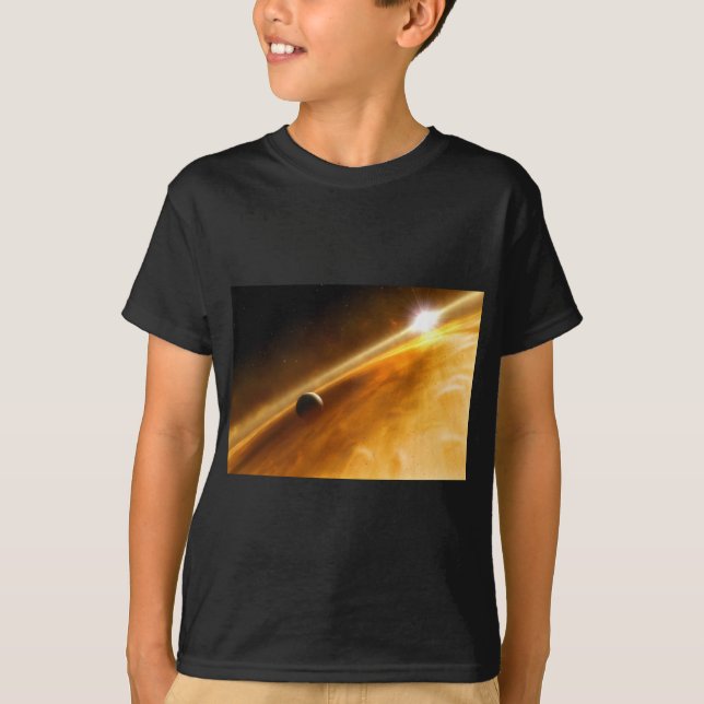 Camiseta Planeta Fomalhaut B Orbando una estrella (Anverso)