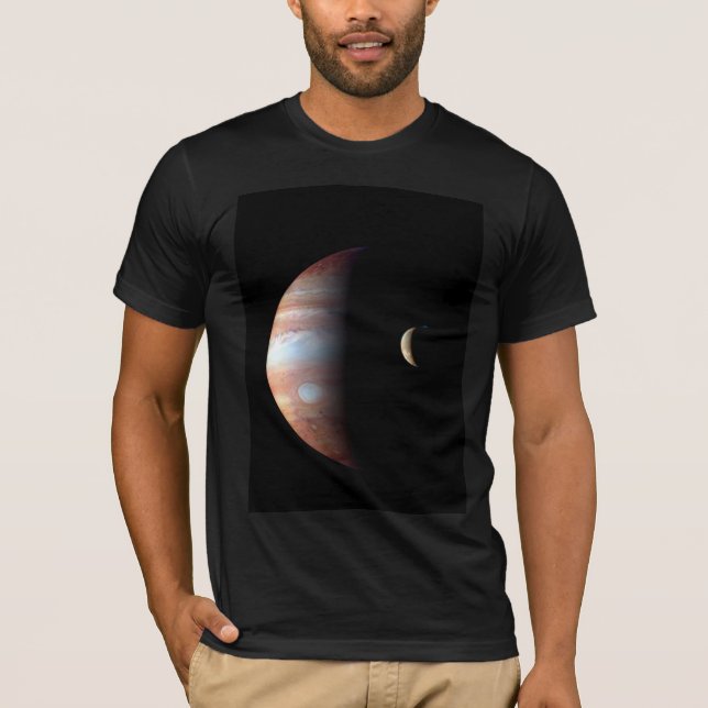 Camiseta Planeta gigante del gas Júpiter y luna galileña Io (Anverso)