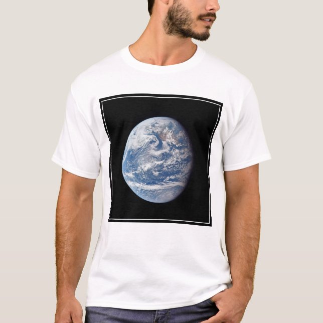 Camiseta Planeta Tierra Tomada Por La Tripulación Apolo 11. (Anverso)