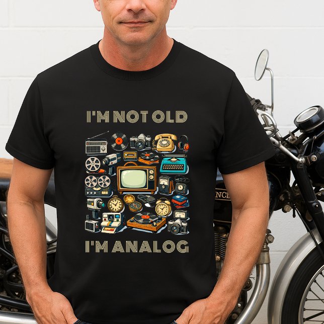 Camiseta Plantilla de cumpleaños con collage de dispositivo (Subido por el creador)