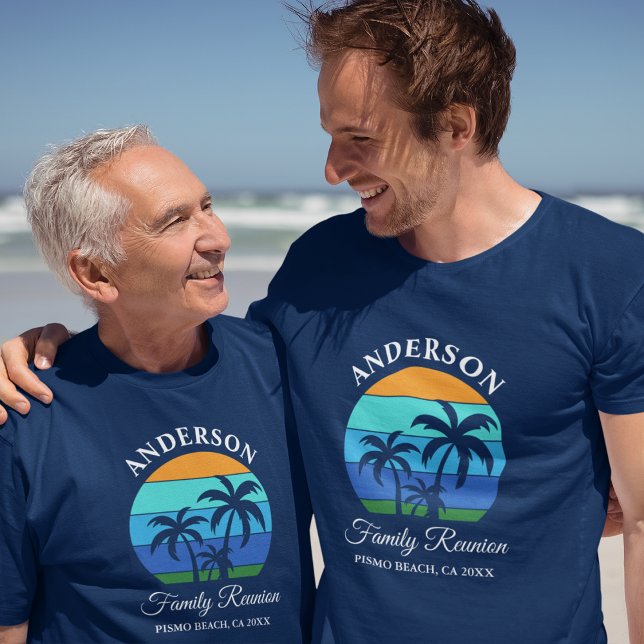 Camiseta Playa de Verano de Verano de Reunión Familiar Palm (Choose from several shirt sizes and colors.)