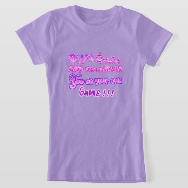 Camiseta Playa Reina y ella te ganará en tu propio juego (Distribución)