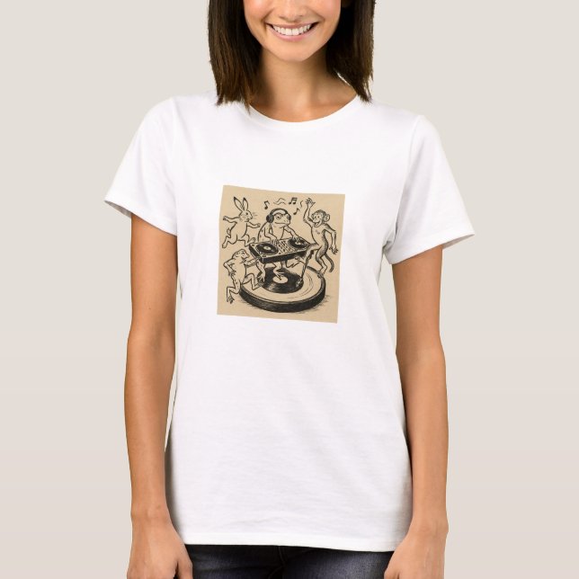 Camiseta Playful Animals in Traditional Japanese Scroll-Sty (Anverso)