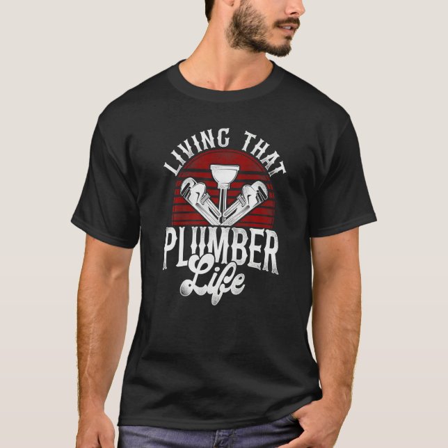 Camiseta Plumbar Plumber Vintage Retro Viviendo Ese Plomero (Anverso)