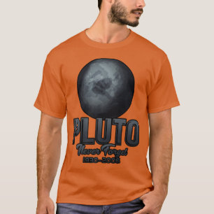 Camiseta Pluto nunca olvida 1930-2006