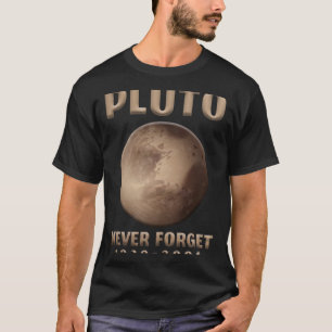 Camiseta Plutón nunca olvida el universo astronauta del esp