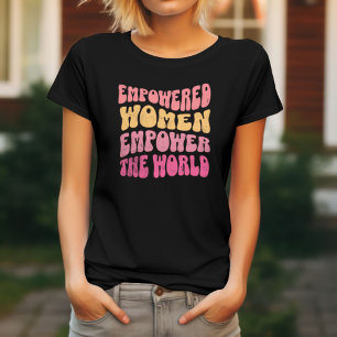 Camiseta Poder de Chica feminista moderno empoderado a las 