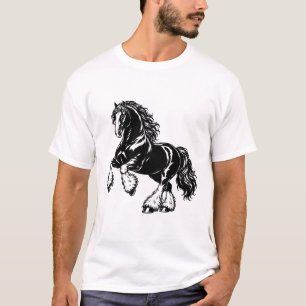 Camiseta Poderosa ilustración del caballo Shire negro y bla
