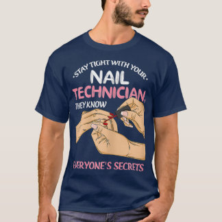 Camiseta Polaca: Mujeres citan a técnico de uñas