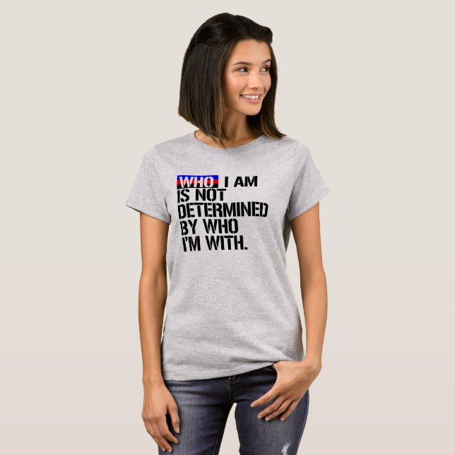 Camiseta Poliamoria - Quién soy no está determinado por Qui (Anverso completo)