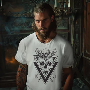 Camiseta Polilla Gótica y Calavera