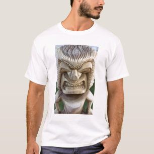 Camiseta Polinesia, Reino de Tonga. Primer plano de tiki