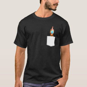 Camiseta Pollo Con Máscara En Bolsillo Del Pecho Cara De Po