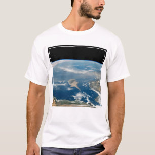 Camiseta Polvo Sobre El Mar Mediterráneo Y La Isla De Chipr