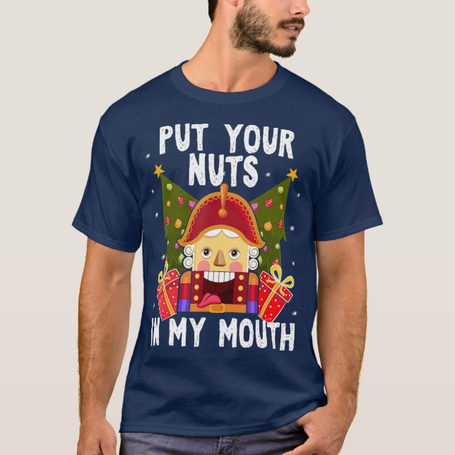 Camiseta Pon Tus Nueces En Mis Divertidos Navidades Gays (Anverso)