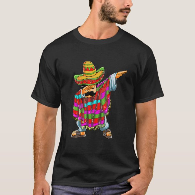 Camiseta Poncho Cinco De Mayo: La tumba de los hombres (Anverso)