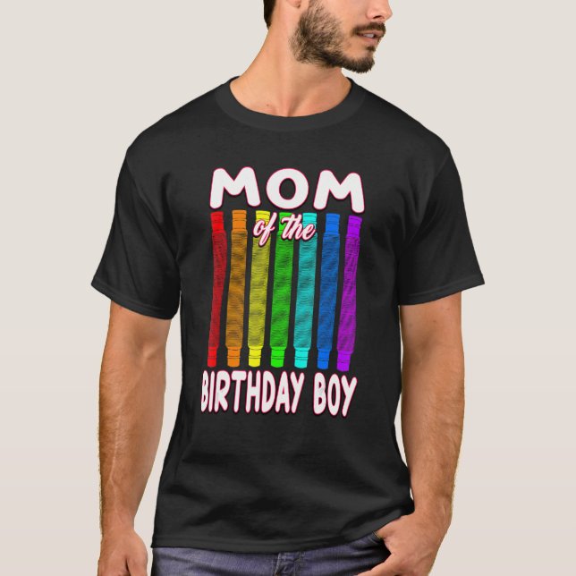 Camiseta Pop Tube Birthday Mom of the Birthday Boy (Anverso)