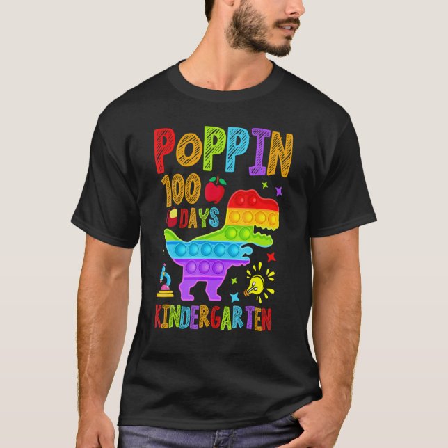 Camiseta Poppin 100 Days Kindergarten Nursery School Dinosa (Anverso)