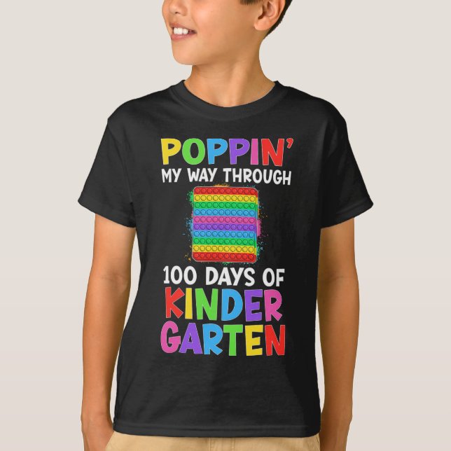 Camiseta Poppin My Way Through 100 Days Of Kindergarten Stu (Anverso)