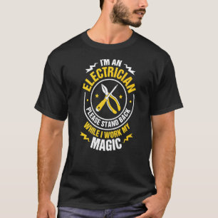 Camiseta Por favor, retroceda a Electricidad