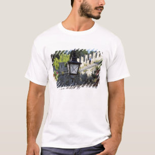Camiseta Portugal, Obidos. Farola de hierro y siglo XIV