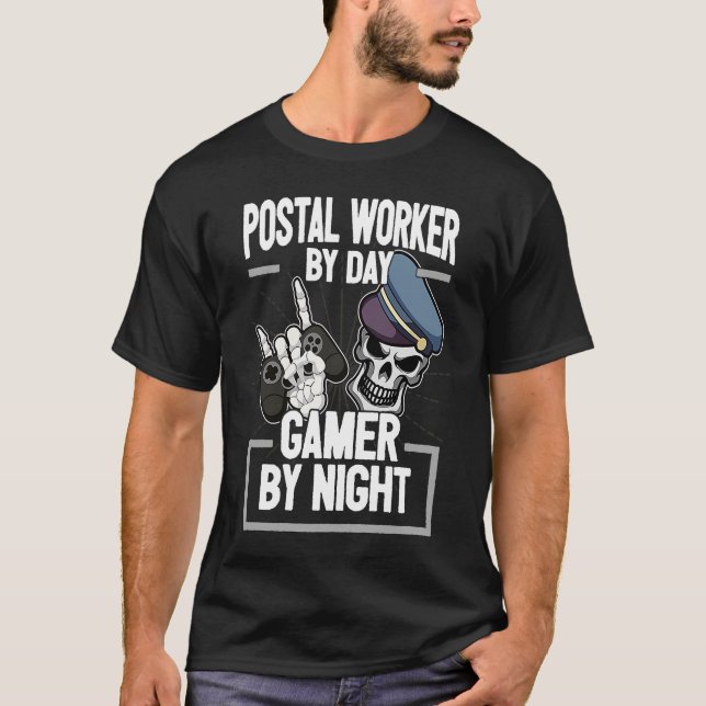 Camiseta Postman de Guay diciendo que Postman I Gaming Cons (Anverso)