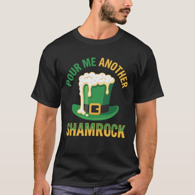 Camiseta Pour Me Another Shamrock Funny Leprechaun Hat Beer (Anverso)