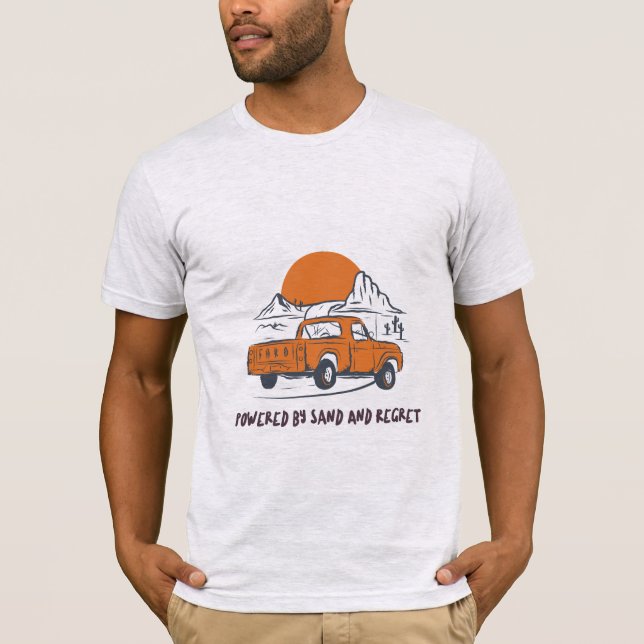 Camiseta Powered By Sand And Regret Desert Camping (Anverso)