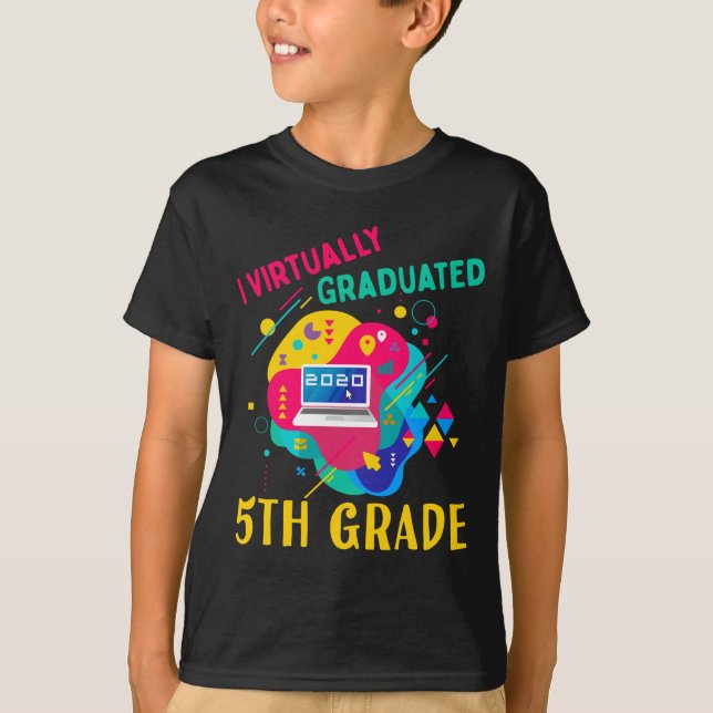 Camiseta Prácticamente me gradué en 5º grado en 2020 (Anverso)
