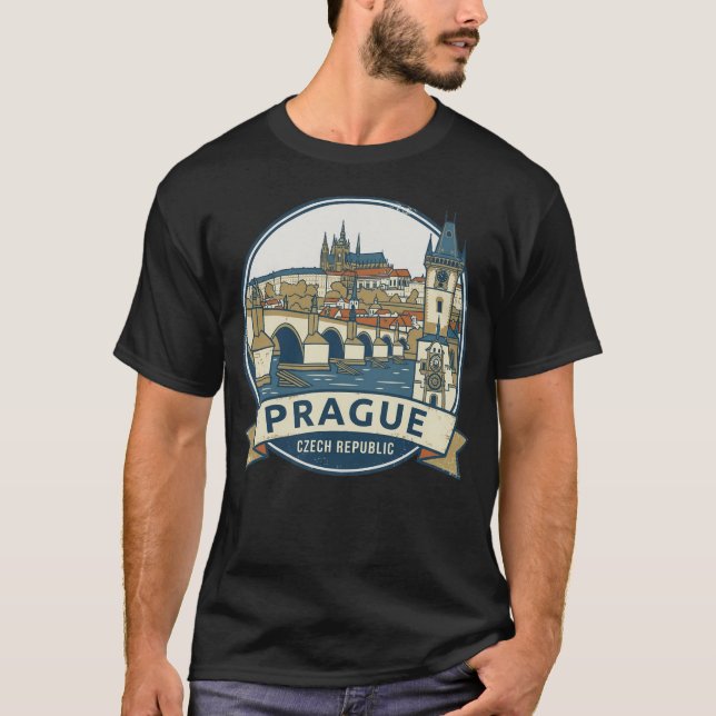 Camiseta Prague, City of a Hundred Spires: Czech Skyline (Anverso)