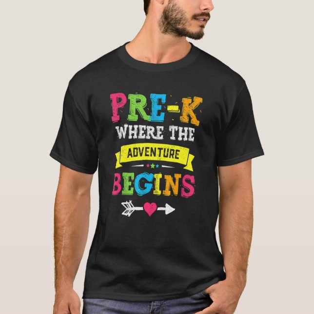 Camiseta Pre-K Donde La Aventura Comienza De Nuevo A La Esc (Anverso)