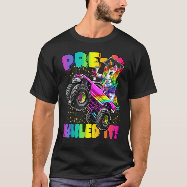 Camiseta Pre K Nailing Unicorn Monster Truck Graduado C (Anverso)