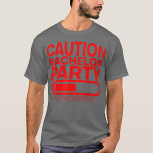 Camiseta Precaución Fiesta de Soltero en Curso ---