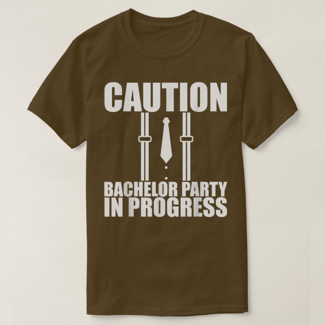 Camiseta Precaución Fiesta de Soltero en Curso  (Diseño del anverso)