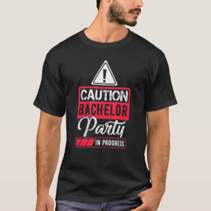 Camiseta Precaución Fiesta de Soltero en Curso Divertido