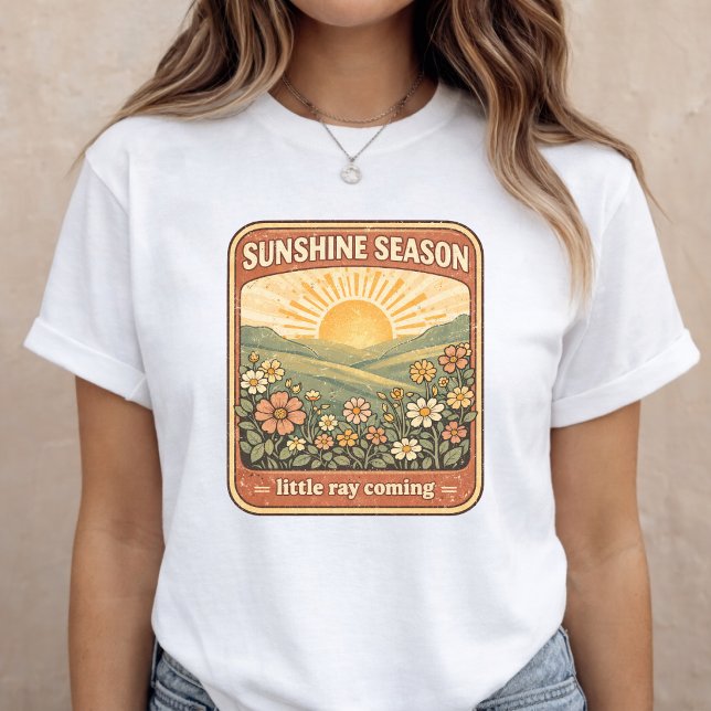 Camiseta Pregnancy Announcement Floral Summer Baby Reveal (Subido por el creador)