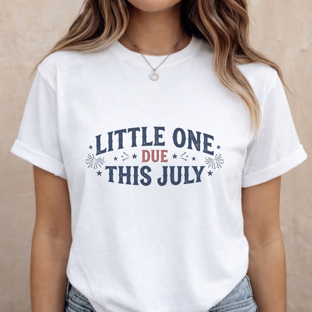 Camiseta Pregnancy Announcement Mom to Be 4th of July (Subido por el creador)